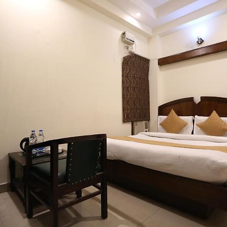 Hotel Gaylord International - New Delhi Nova Deli Exterior foto