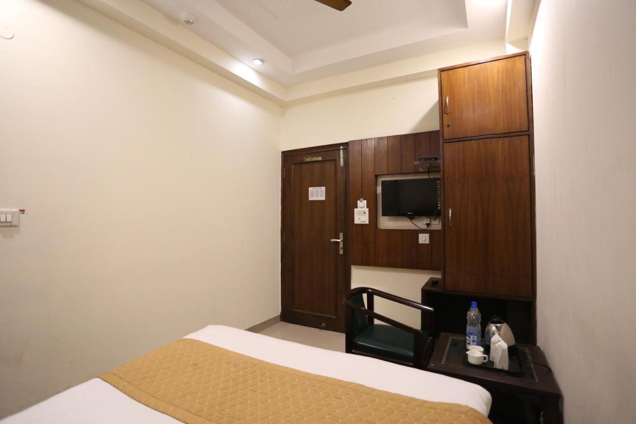 Hotel Gaylord International - New Delhi Nova Deli Exterior foto