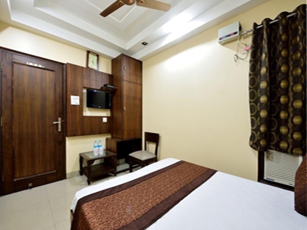 Hotel Gaylord International - New Delhi Nova Deli Exterior foto